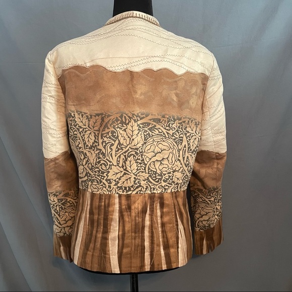 Coldwater Creek faux suede blazer. Cream and different shades of tans size P14 - Picture 8 of 16